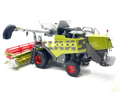 1/32 Claas 450