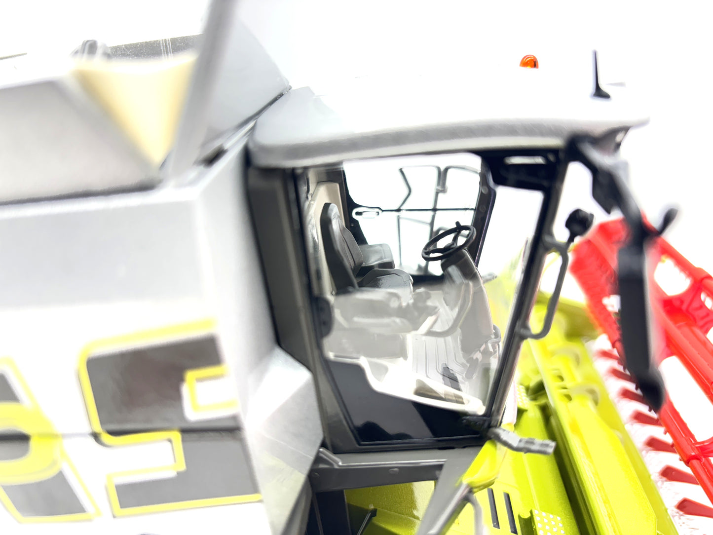 1/32 Claas 450