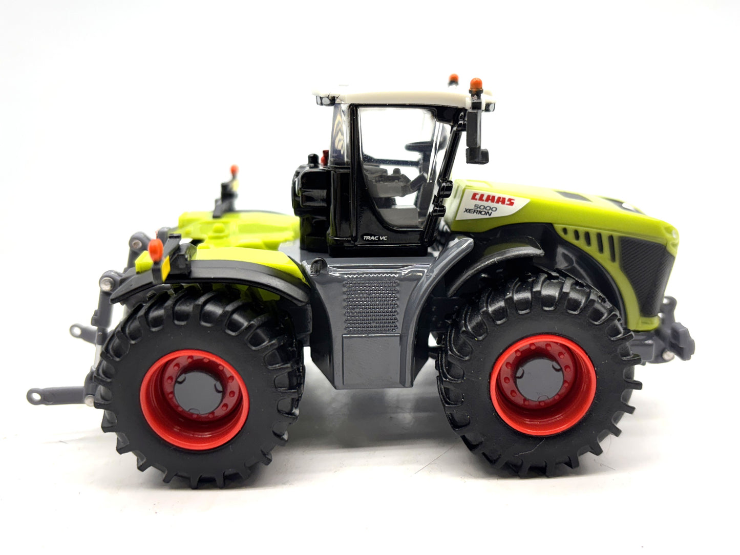 1/64 Claas 5000 Xerion NFTM