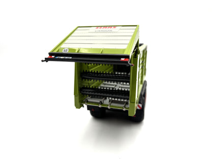 1/32  Claas 8400 Cargos