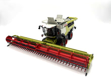 1/32 Claas 8900 TT