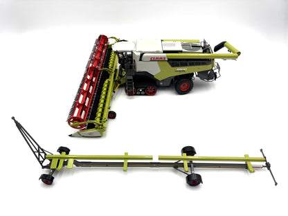 1/32 Claas 8900 TT