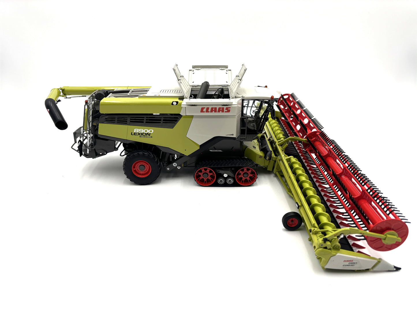 1/32 Claas 8900 TT