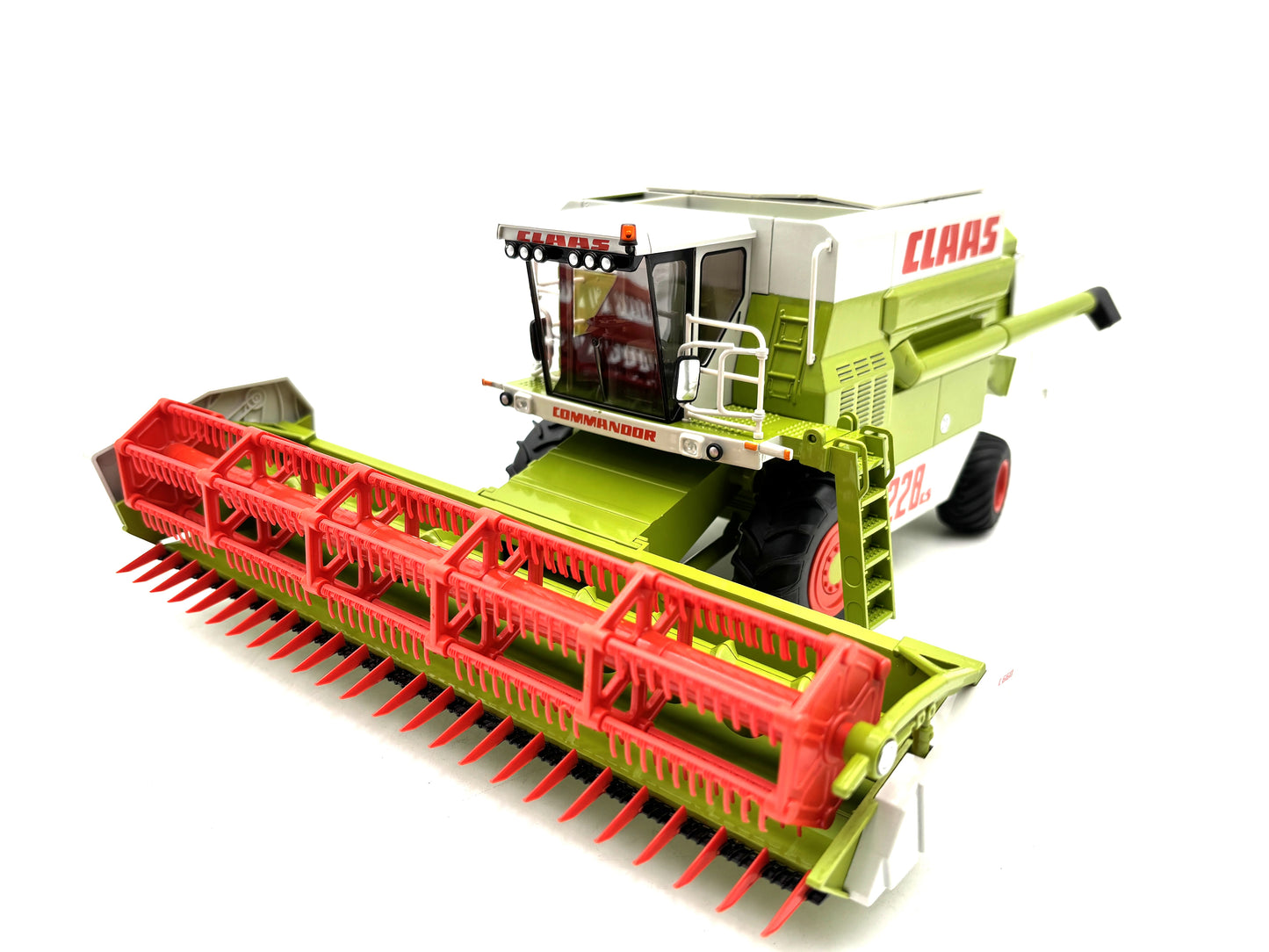 1/32 Claas Commandor 228 CS