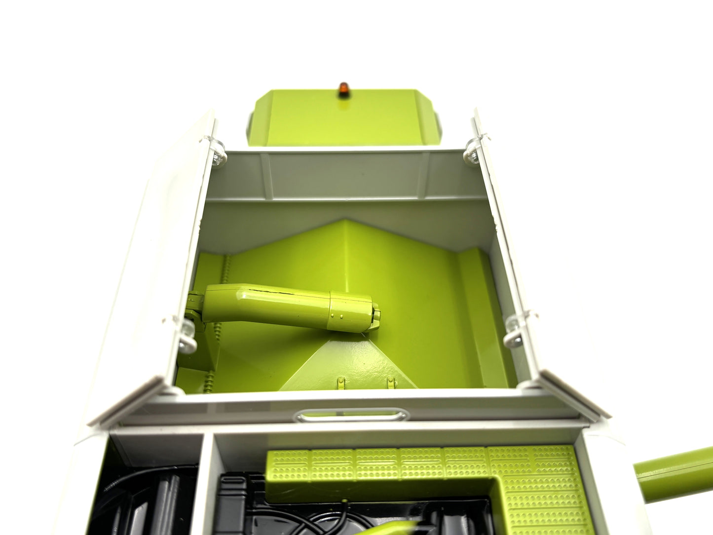 1/32 Claas Commandor 228 CS