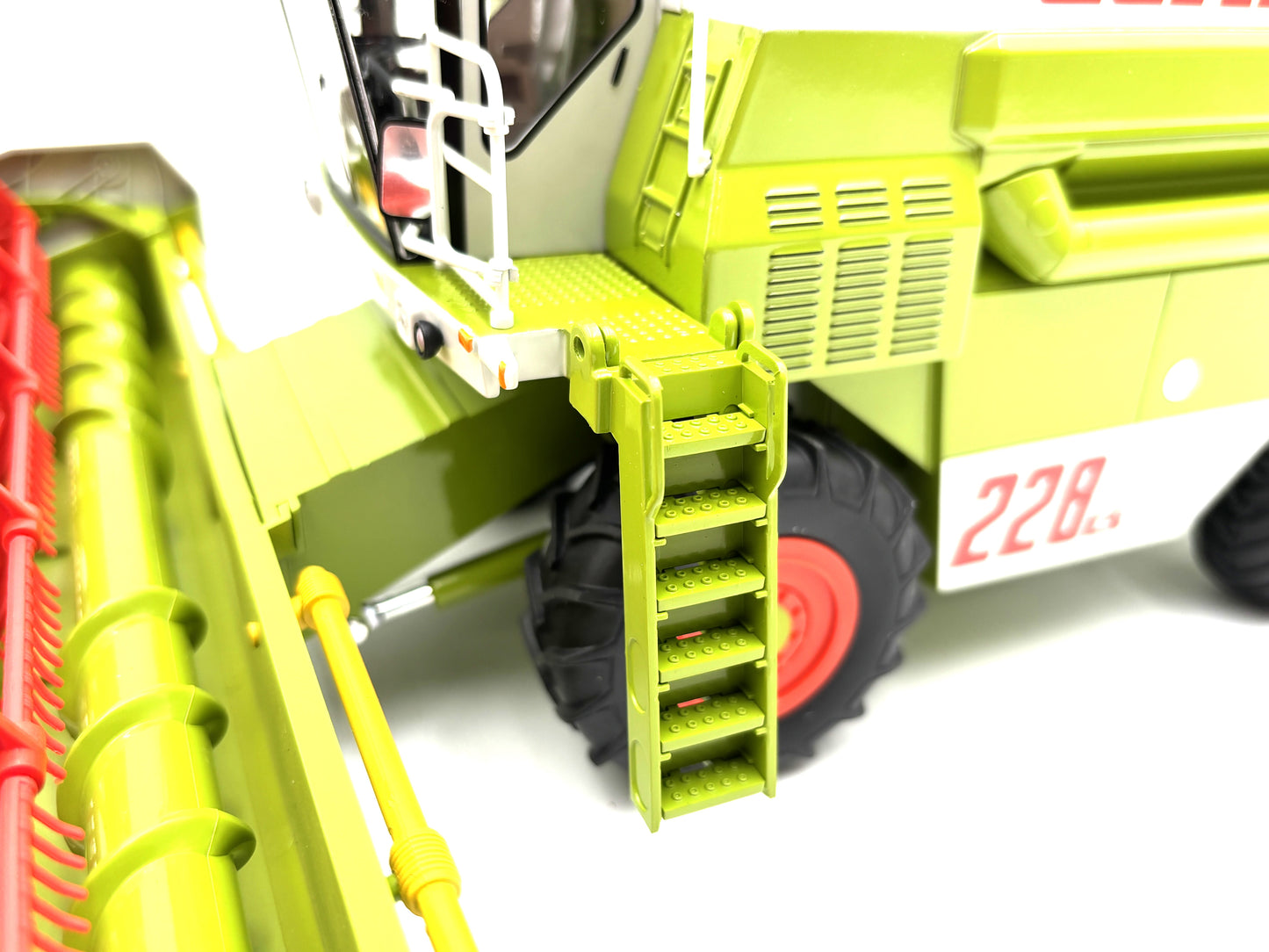 1/32 Claas Commandor 228 CS