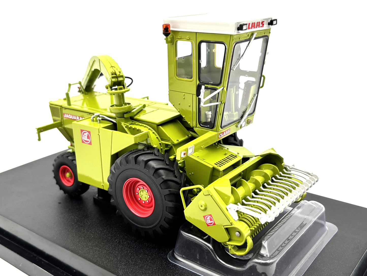 1/32 Claas Jaguar 80SF with Pick-up