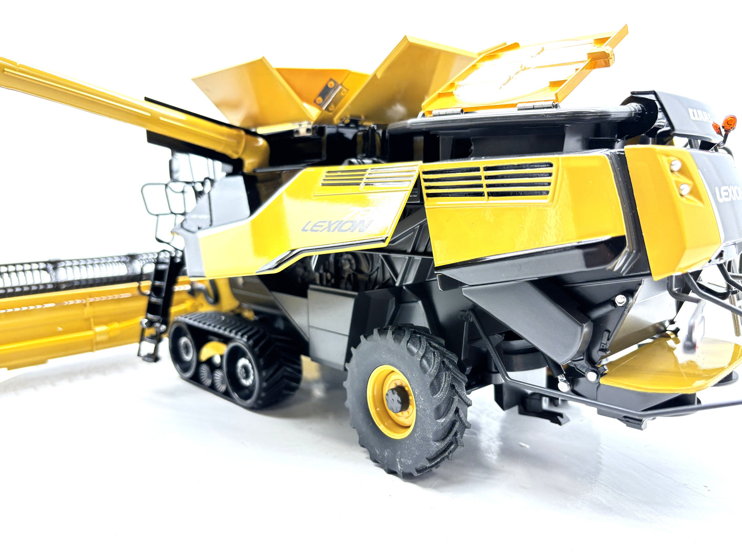 1/32 Claas Lexion 780TT