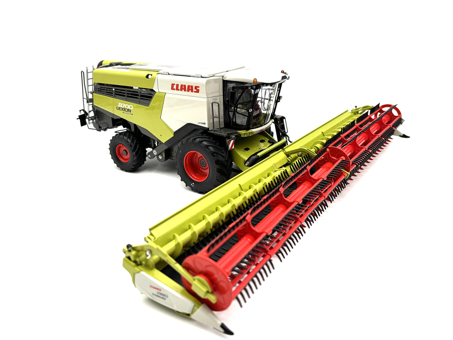 1/32 Claas Lexion 8700