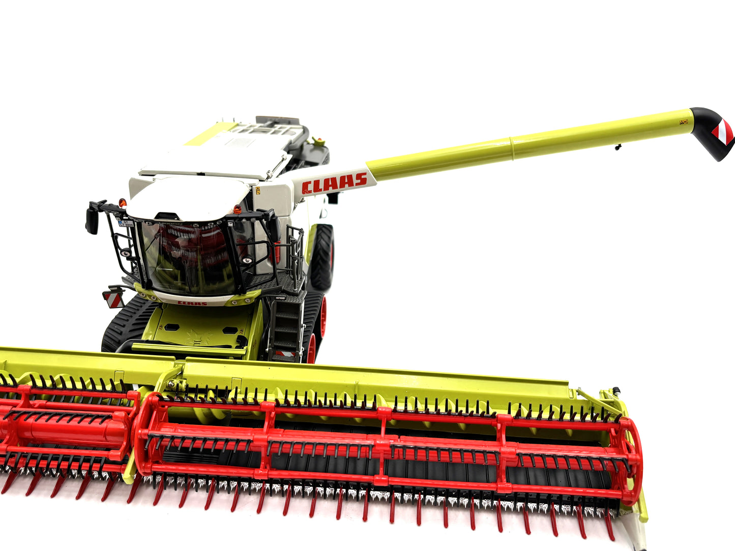 1/32 Claas Lexion 8800 Terra Trac