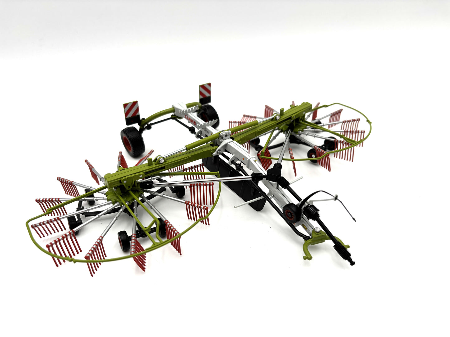 1/32 Claas Liner 2900 Gyro Rake