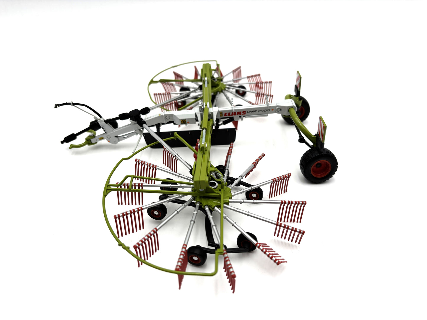 1/32 Claas Liner 2900 Gyro Rake