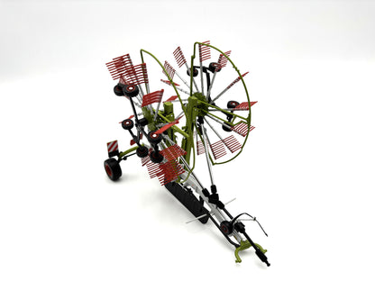 1/32 Claas Liner 2900 Gyro Rake
