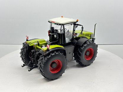 1/32 Claas 4500 Xerion