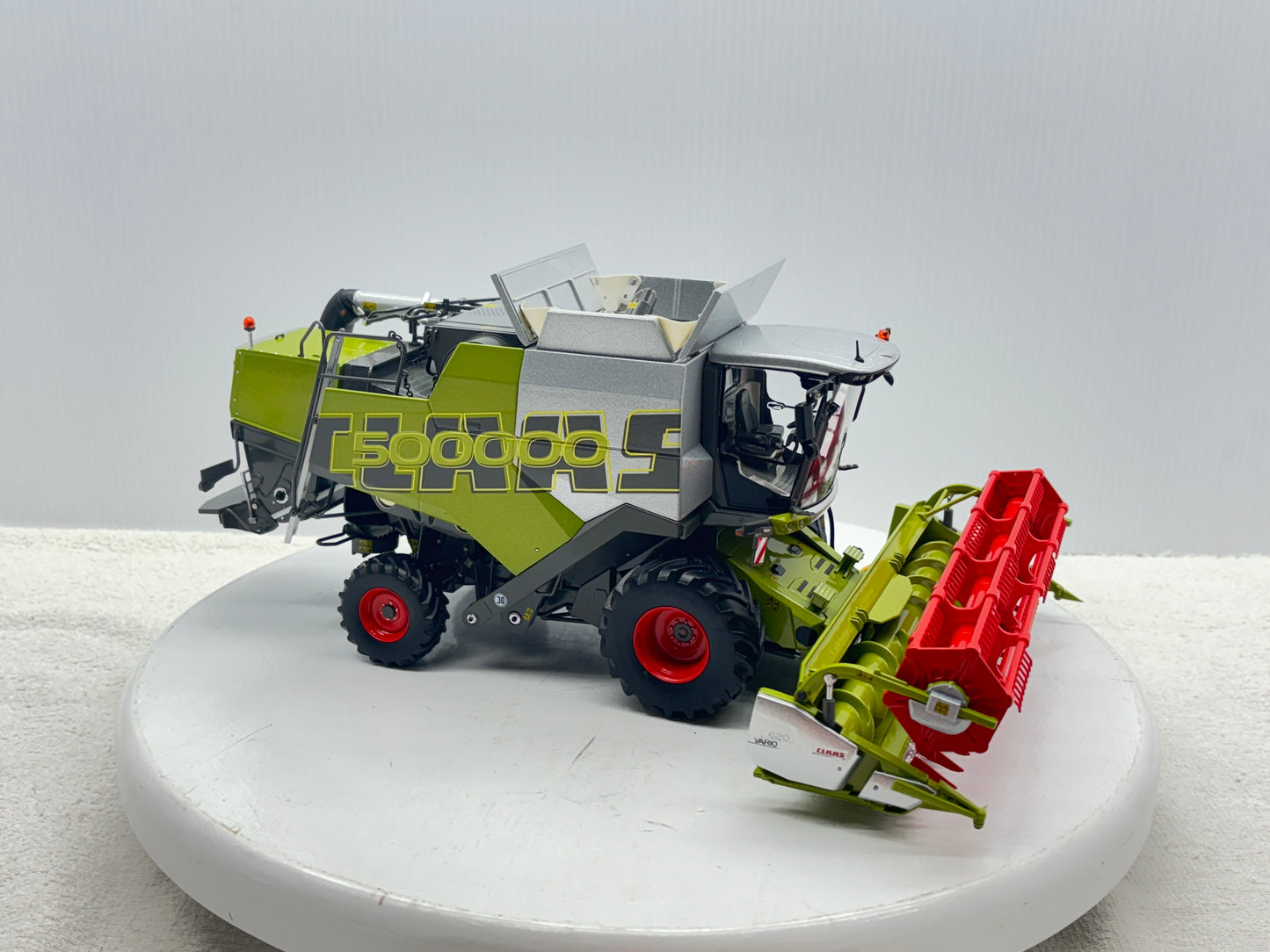 1/32 Claas 450