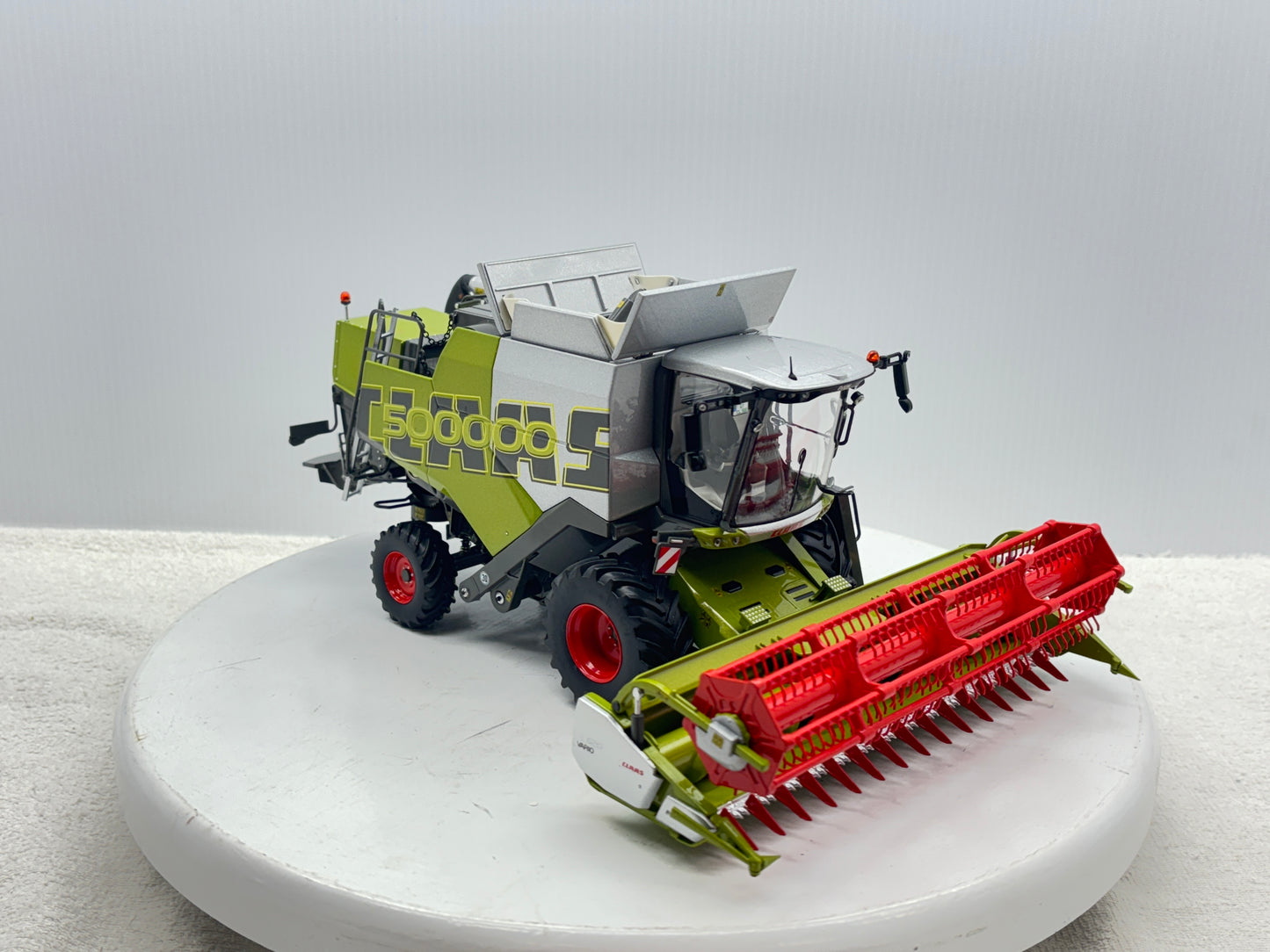 1/32 Claas 450