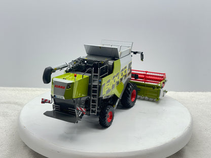 1/32 Claas 450