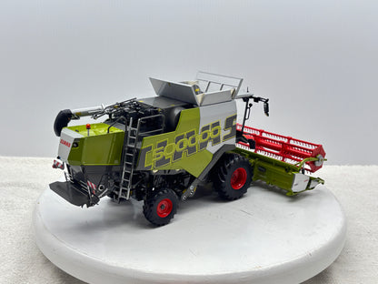 1/32 Claas 450