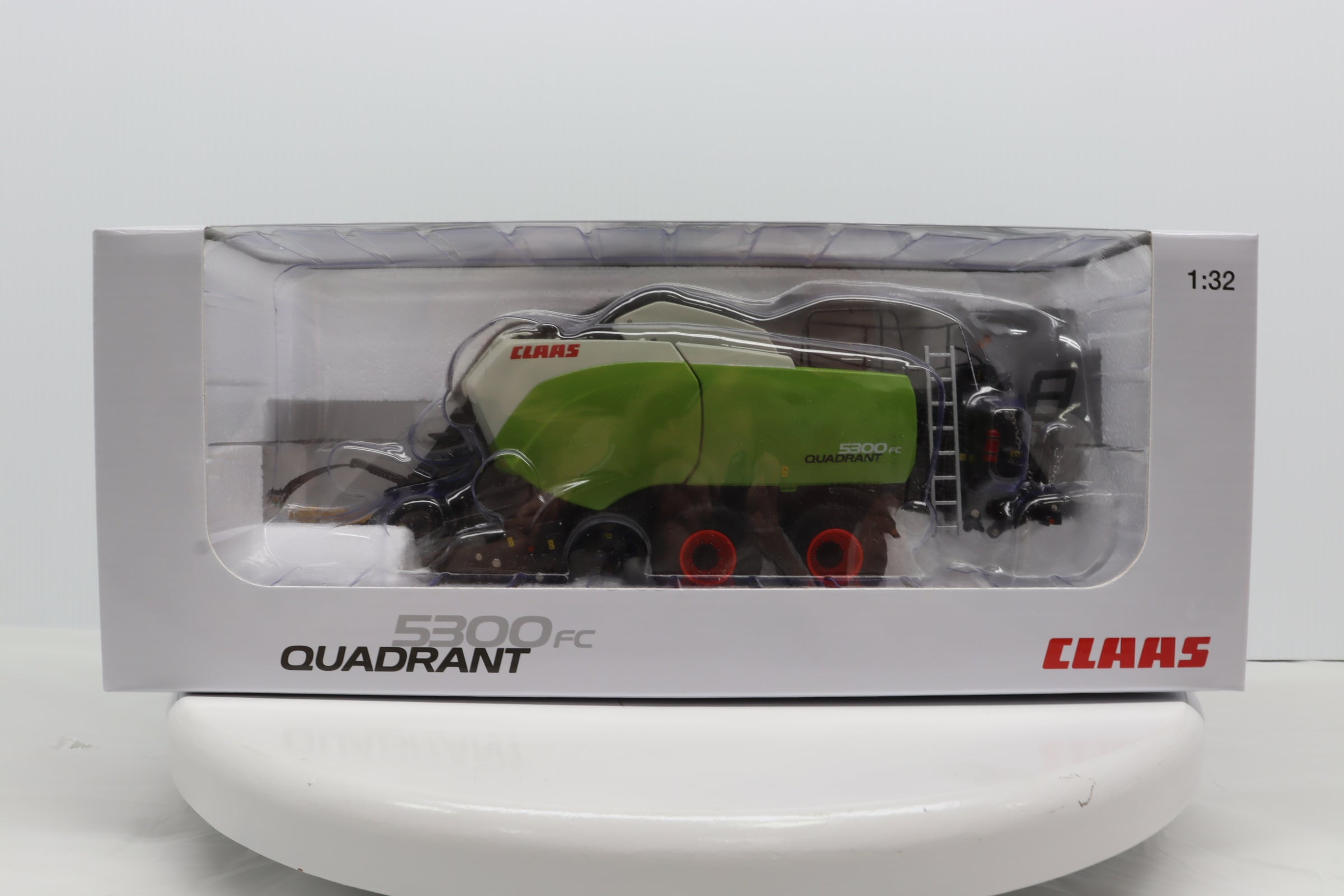 1/32 Claas 5300FC Quadrant