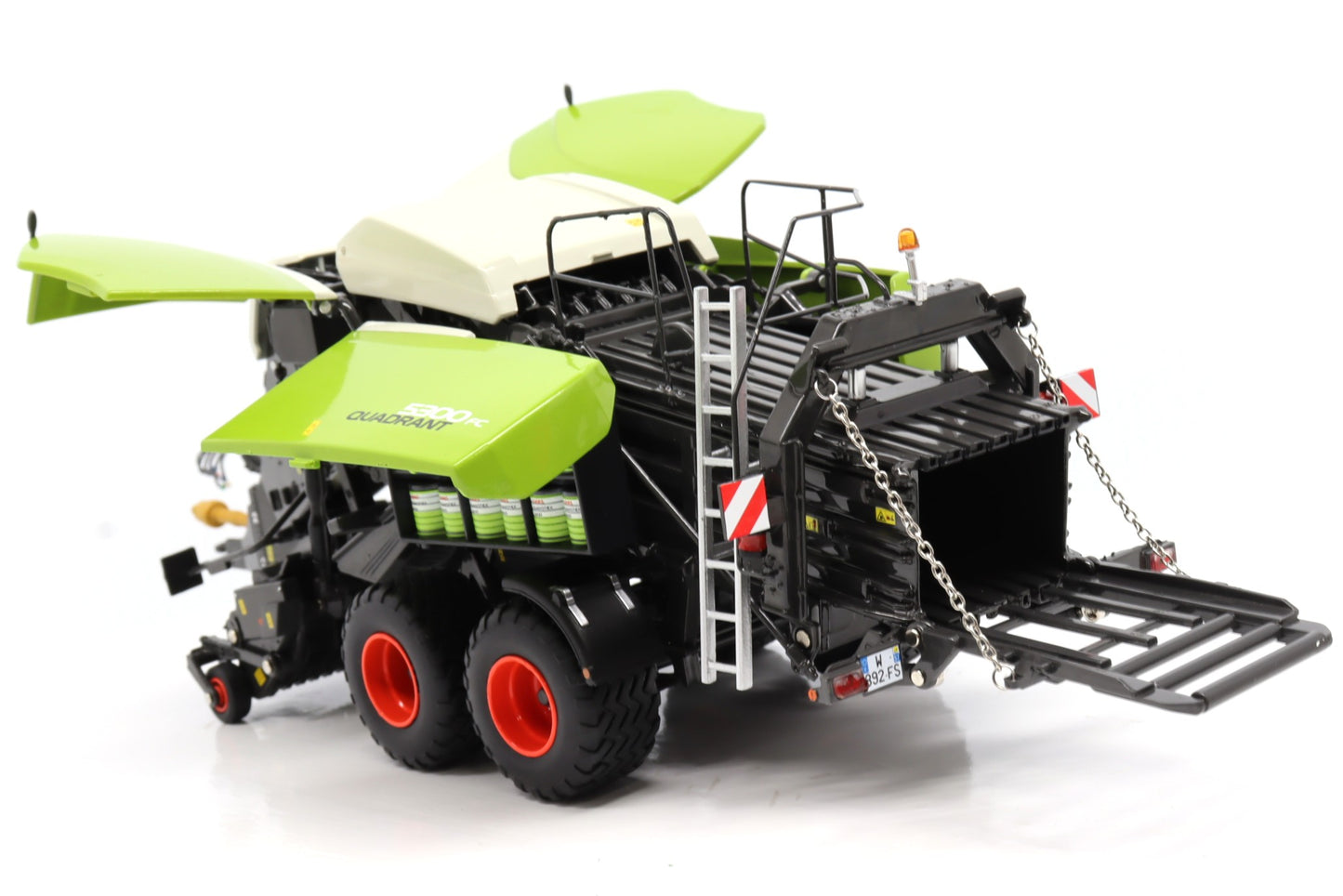 1/32 Claas 5300FC Quadrant