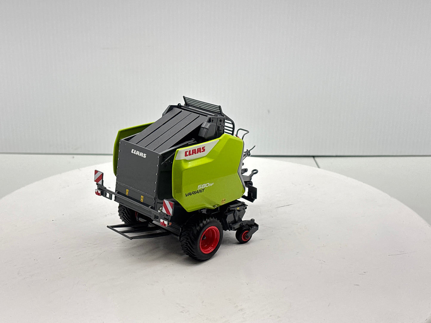 1/32 Claas 580 RF Variant