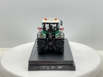 1/32 Claas Axion 870 Bollmer