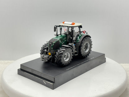 1/32 Claas Axion 870 Bollmer