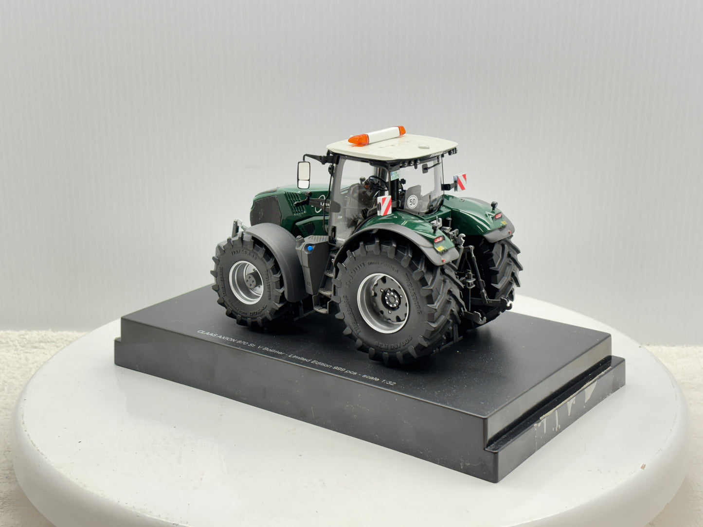 1/32 Claas Axion 870 Bollmer