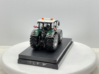 1/32 Claas Axion 870 Bollmer
