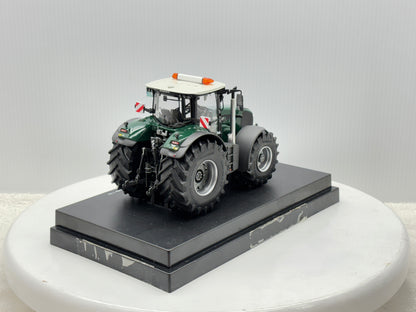 1/32 Claas Axion 870 Bollmer