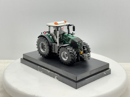 1/32 Claas Axion 870 Bollmer