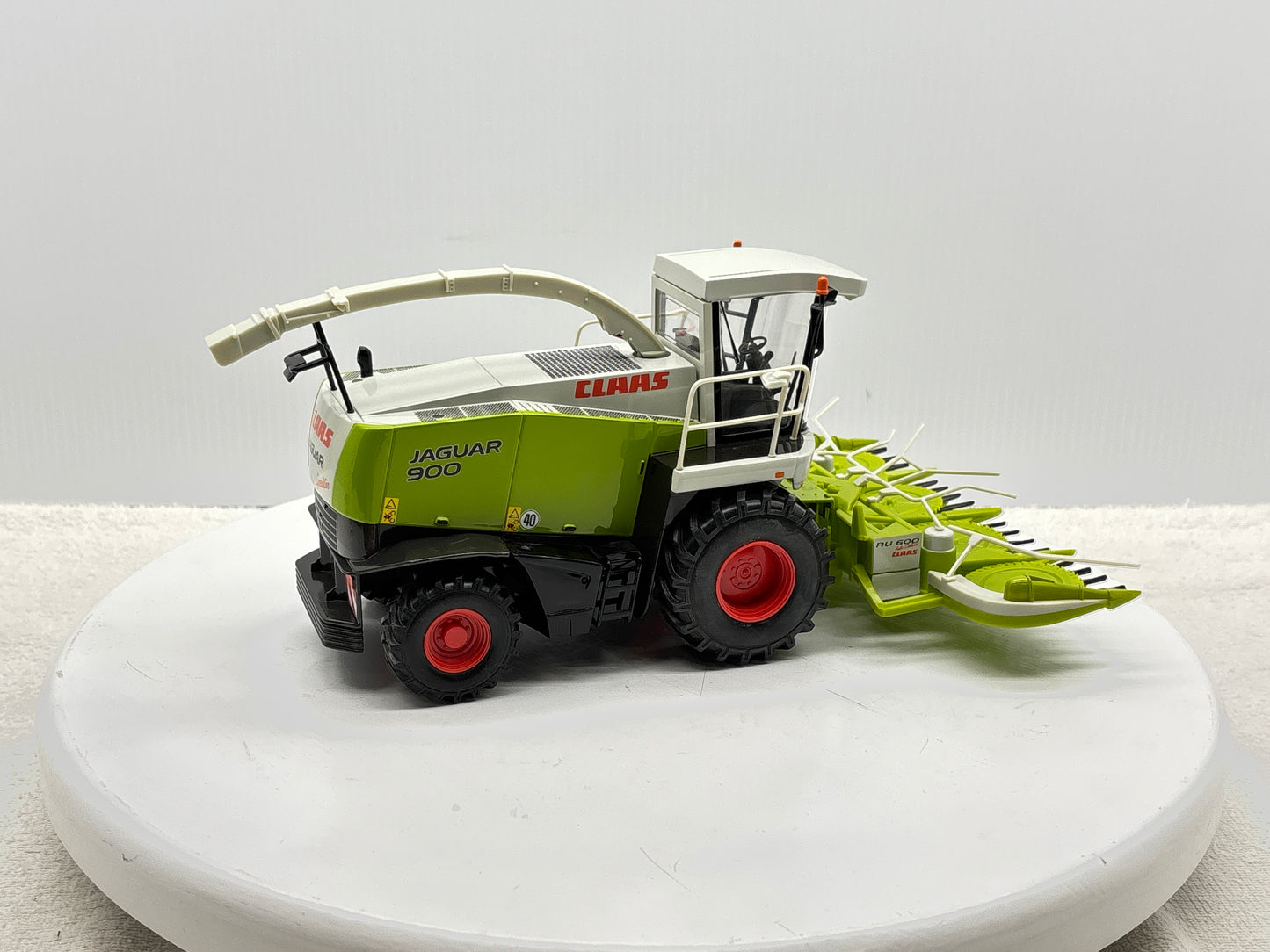 1/32 Claas Jaguar 900
