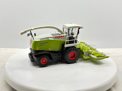 1/32 Claas Jaguar 900
