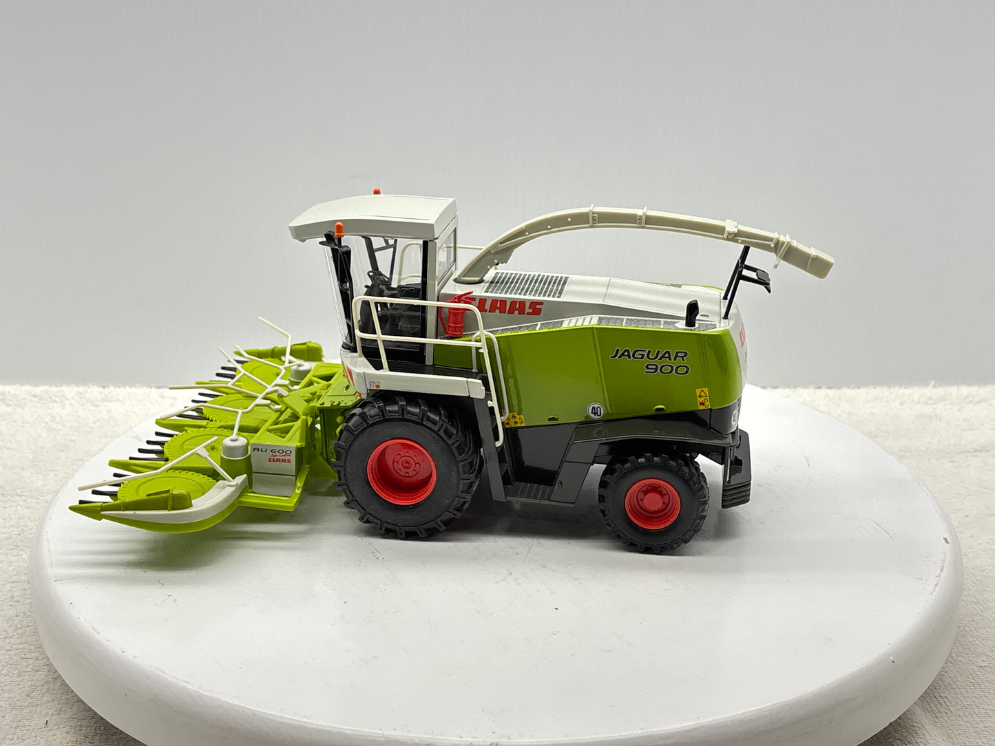 1/32 Claas Jaguar 900