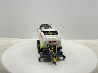 1/32  Claas Quadrant 3400 Roto Cut
