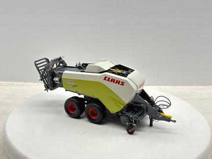 1/32  Claas Quadrant 3400 Roto Cut