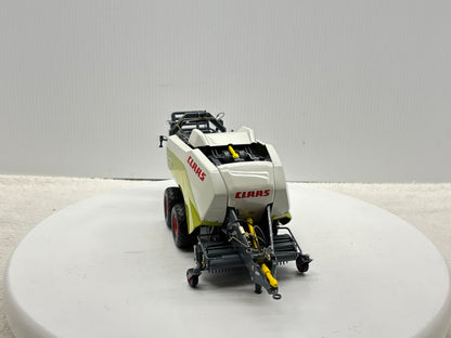 1/32  Claas Quadrant 3400 Roto Cut