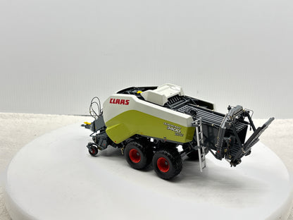 1/32  Claas Quadrant 3400 Roto Cut