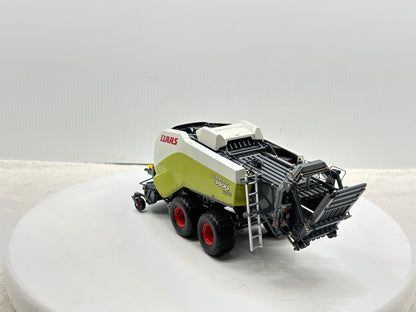 1/32  Claas Quadrant 3400 Roto Cut