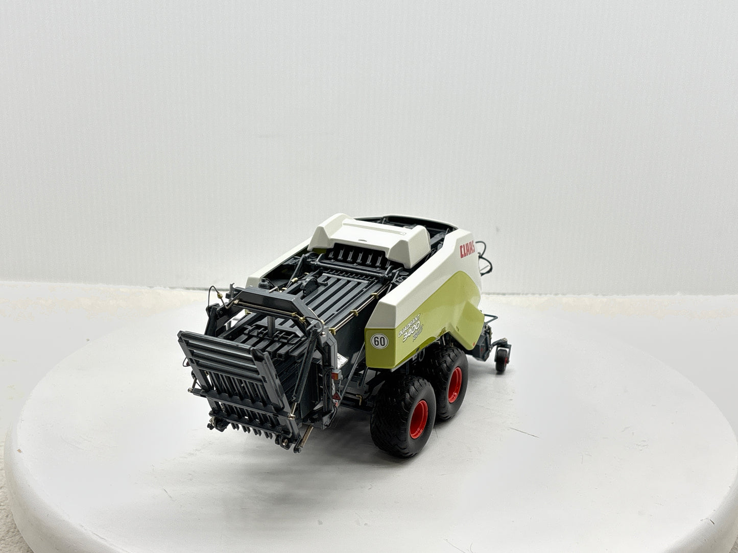 1/32  Claas Quadrant 3400 Roto Cut