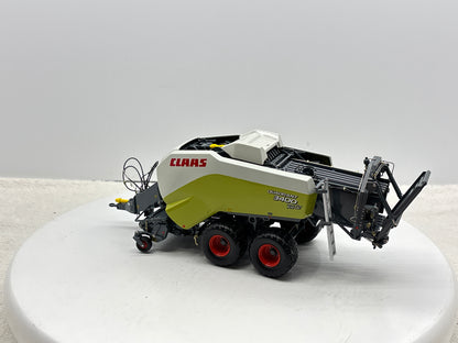 1/32  Claas Quadrant 3400 Roto Cut