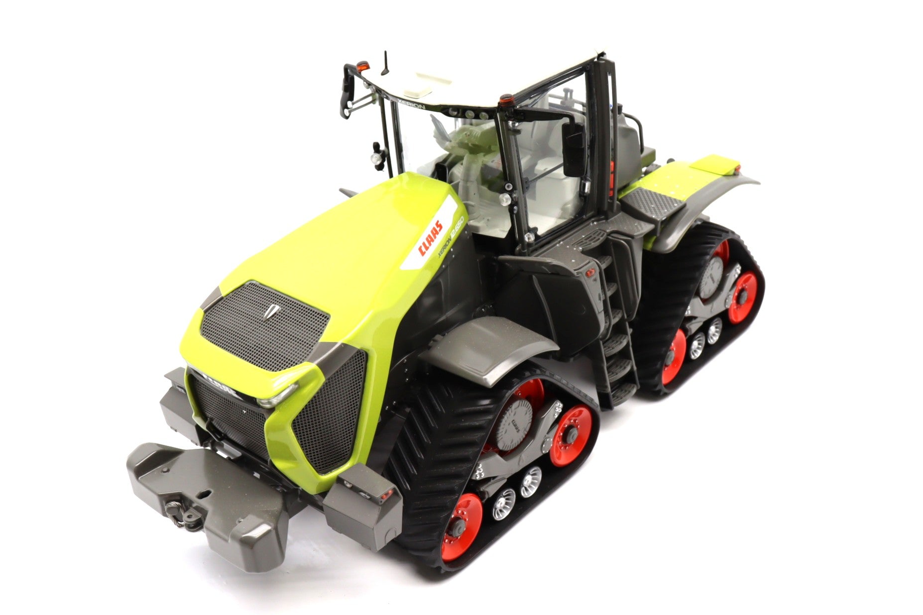 1/32 Claas Xerion 12.650TT