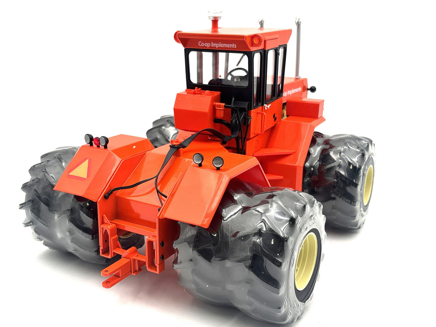 1/16 Co-op Implements Bearcat