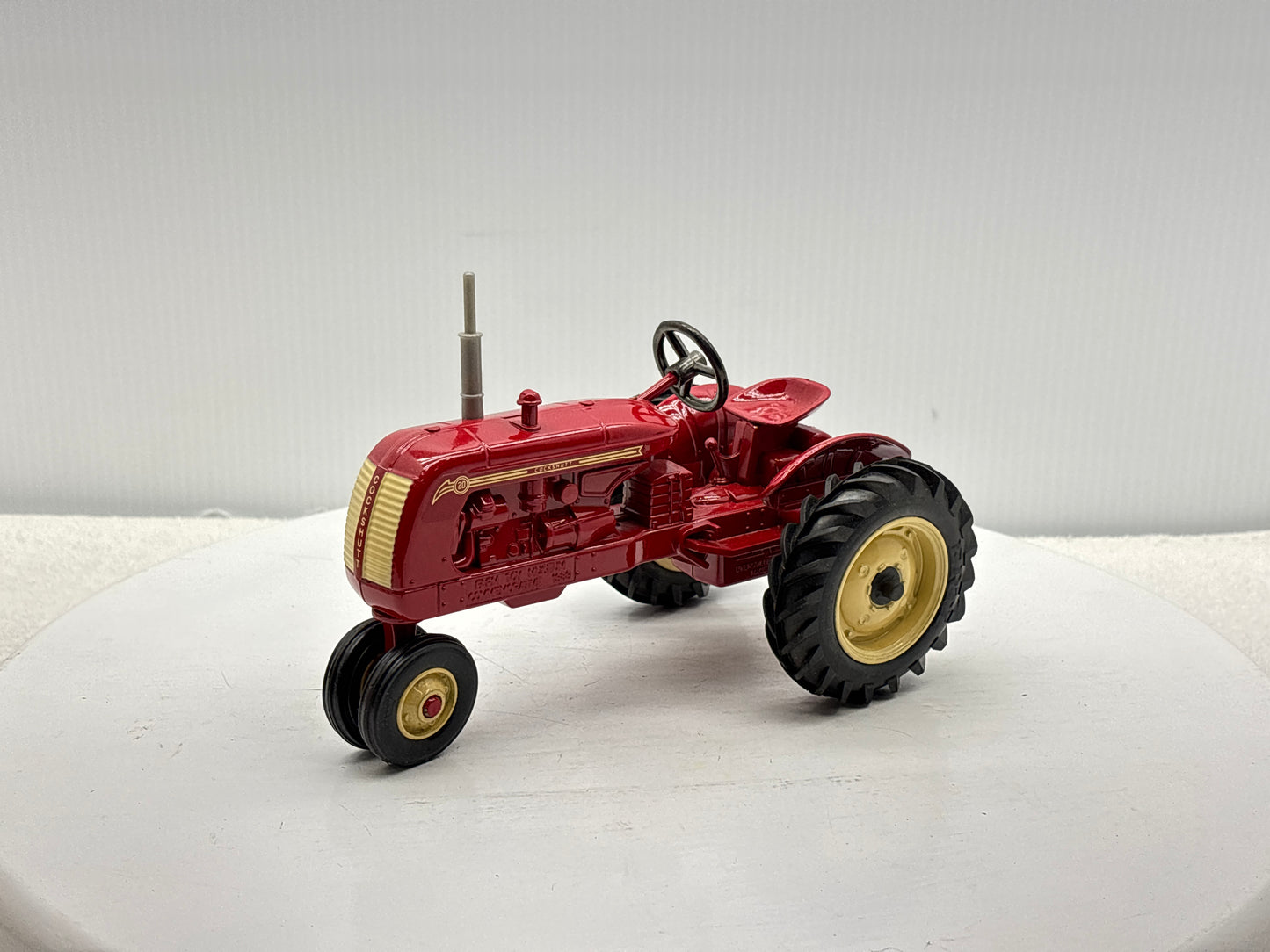 1/16 Cockshutt 20 Narrow Front