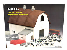 1/64 Dairy Barn Farm Set
