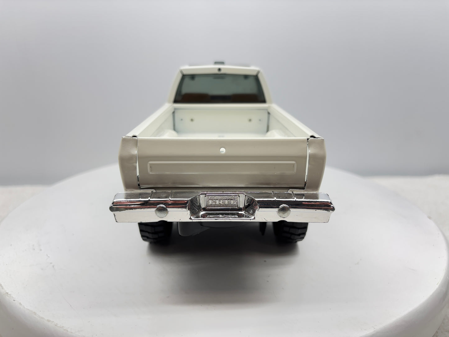 1/16 Deutz-Allis GMC Dealer Truck