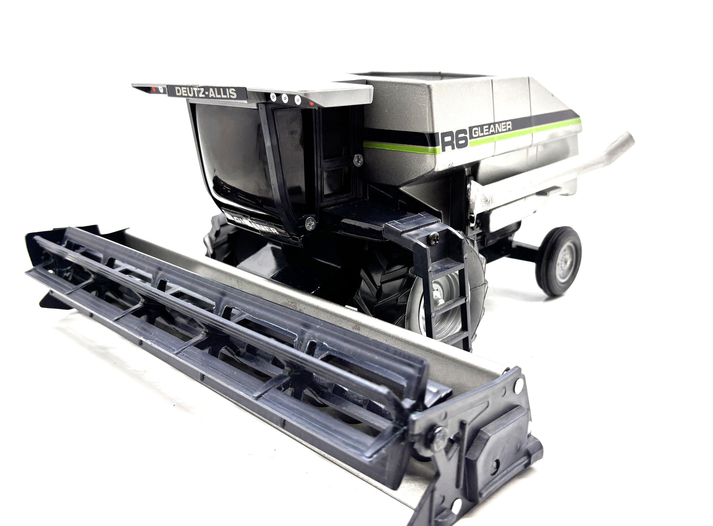 1/24 Deutz-Allis Gleaner R6 Green Stripe