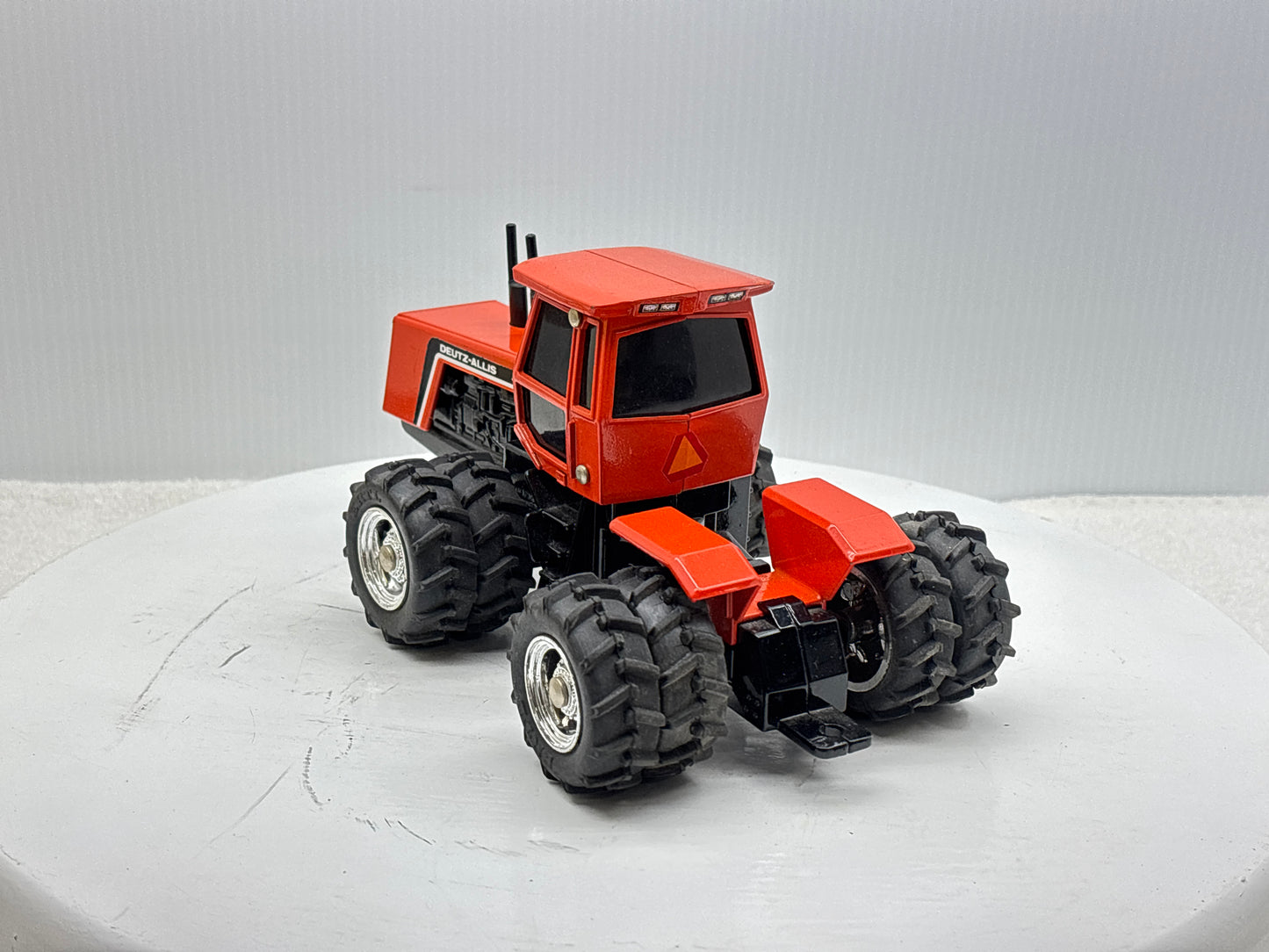 1/32 Deutz-Allis 4W-305 Chrome Rims