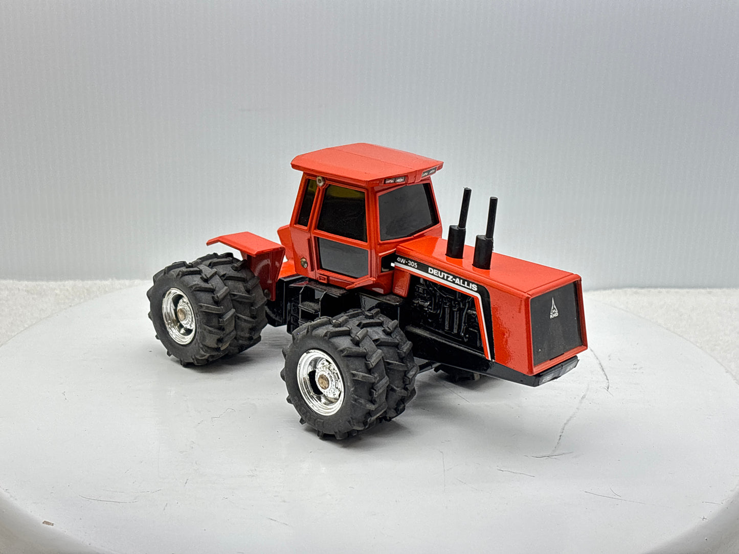 1/32 Deutz-Allis 4W-305 Chrome Rims