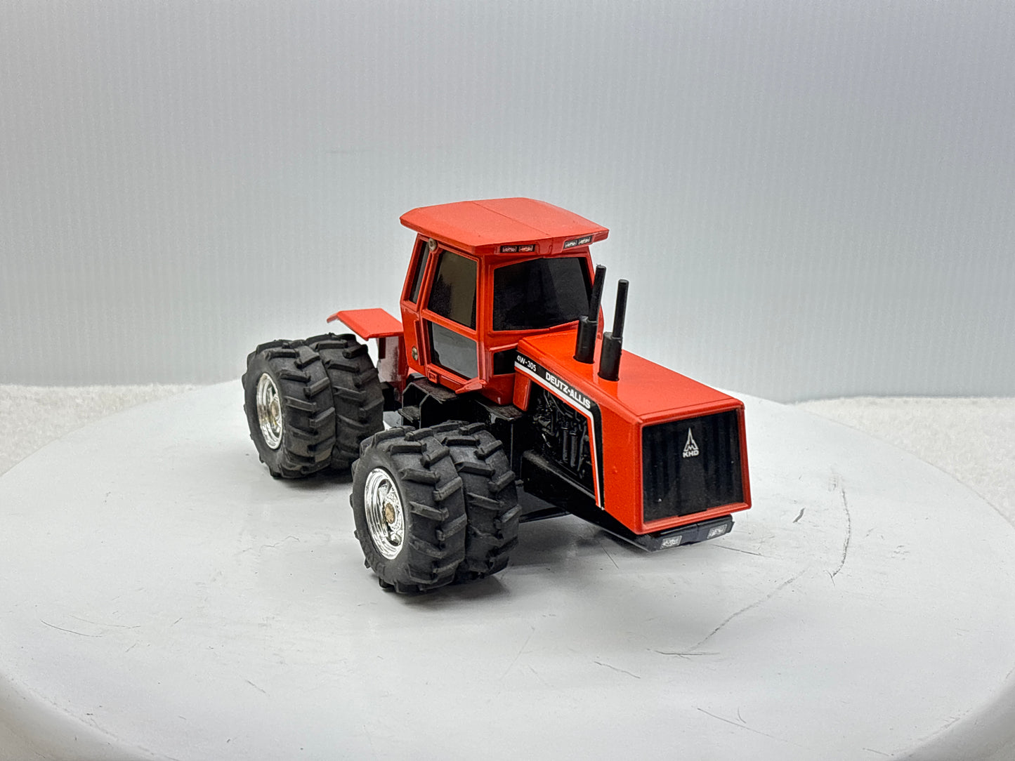 1/32 Deutz-Allis 4W-305 Chrome Rims